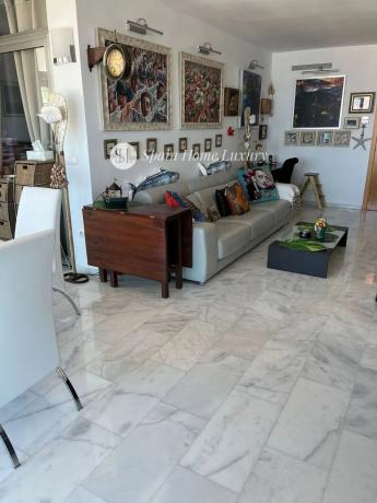 Piso en calle de Viena