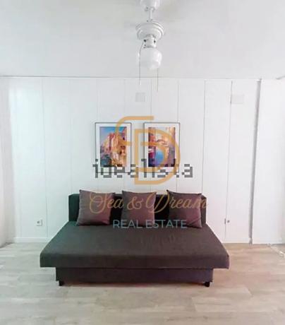 Estudio en avenida de Montecarlo, 12