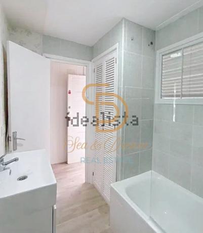 Estudio en avenida de Montecarlo, 12