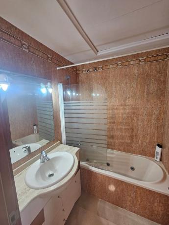 Piso en avenida municipi, 6