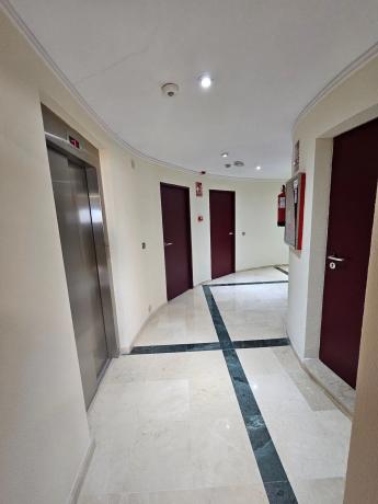 Piso en avenida municipi, 6