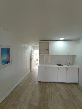 Estudio en avenida de Montecarlo, 22