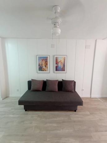 Estudio en avenida de Montecarlo, 22