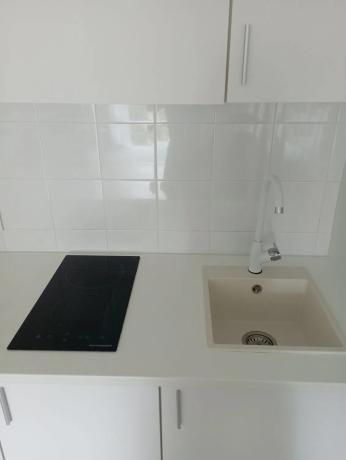 Estudio en avenida de Montecarlo, 22