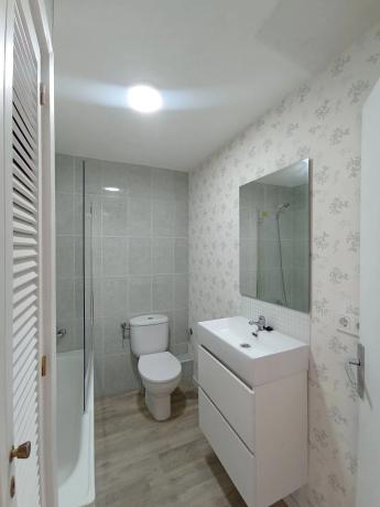 Estudio en avenida de Montecarlo, 22