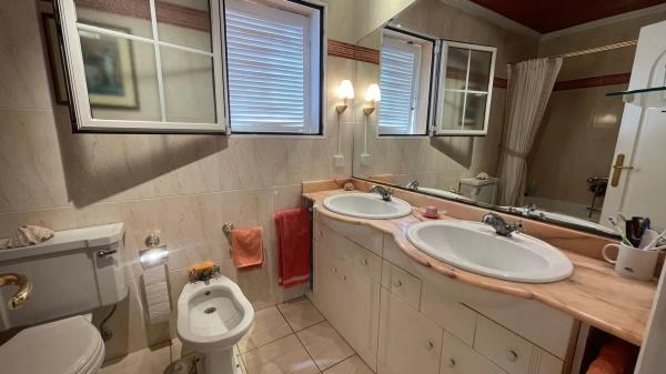 Casa independiente en avenida Doctor Severo Ochoa