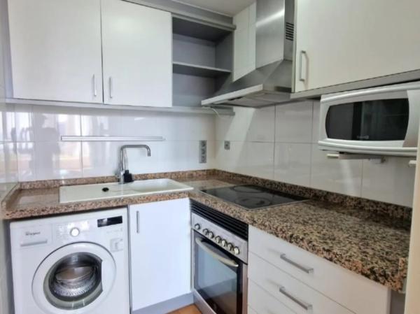 Piso en calle Presidente Adolfo Suárez