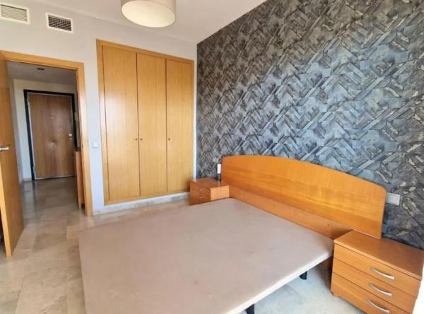 Piso en calle Presidente Adolfo Suárez