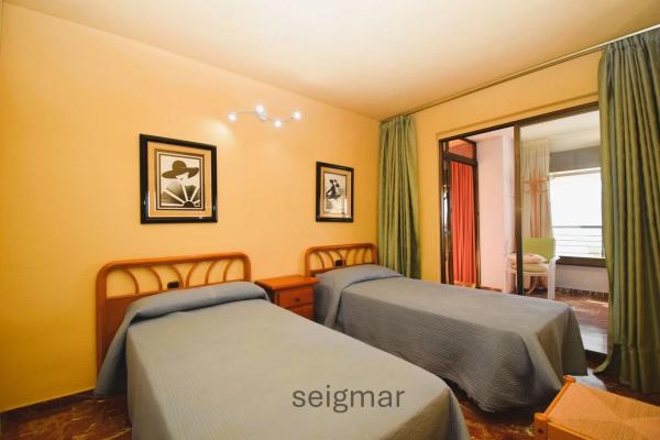 Piso en avenida de Madrid, 3