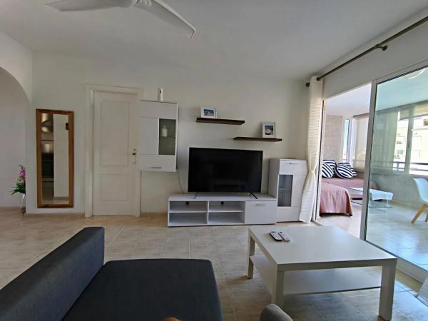 Piso en avenida de la Marina Baixa, 3