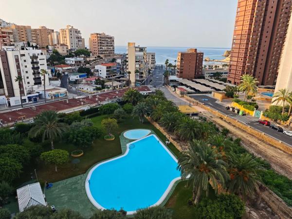 Piso en avenida de la Marina Baixa, 3