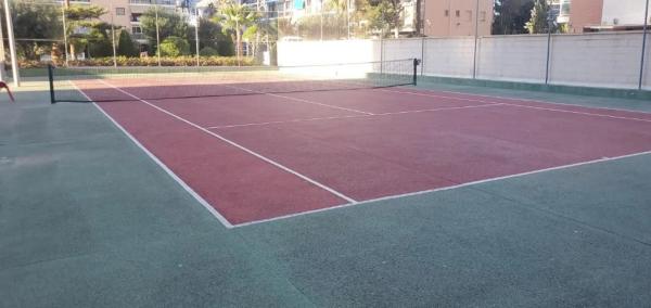 Piso en avenida de la Marina Baixa, 3