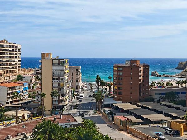 Piso en avenida de la Marina Baixa, 3
