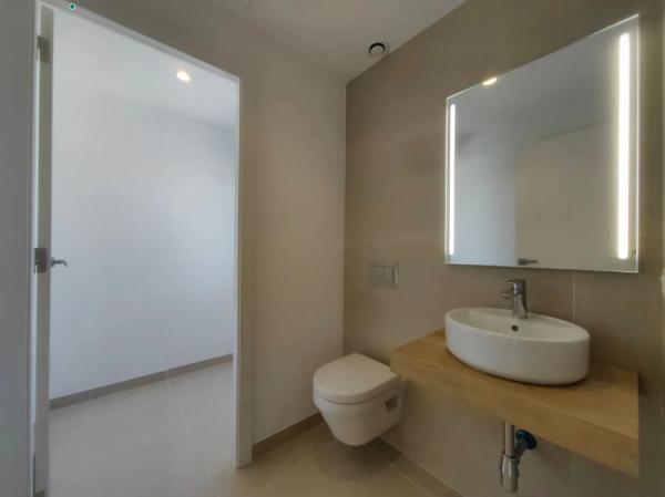 Casa independiente en calle Praga