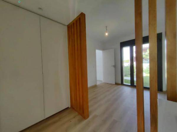 Casa independiente en calle Praga