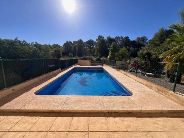 Chalet adosado en calle Xarquia