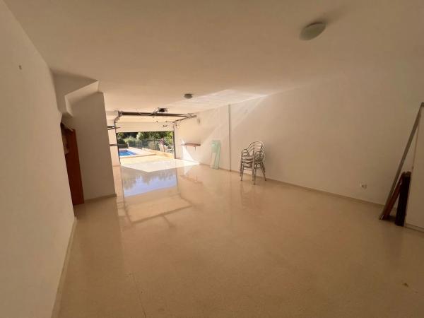 Chalet adosado en calle Xarquia