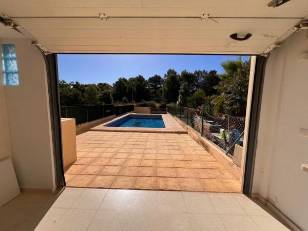 Chalet adosado en calle Xarquia