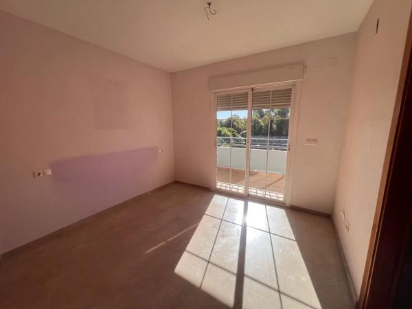 Chalet adosado en calle Xarquia