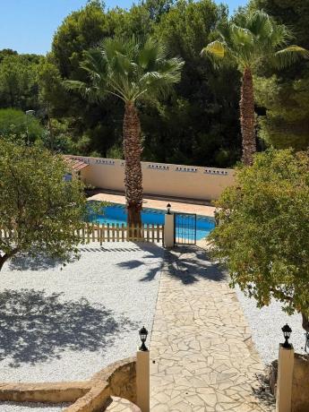 Casa independiente en avenida Llimeres Bh