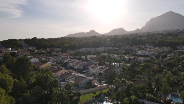 Casa independiente en avenida Llimeres Bh
