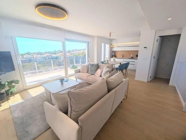 Chalet adosado en calle Serra Gelada