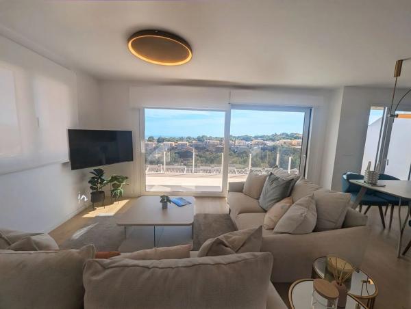 Chalet adosado en calle Serra Gelada