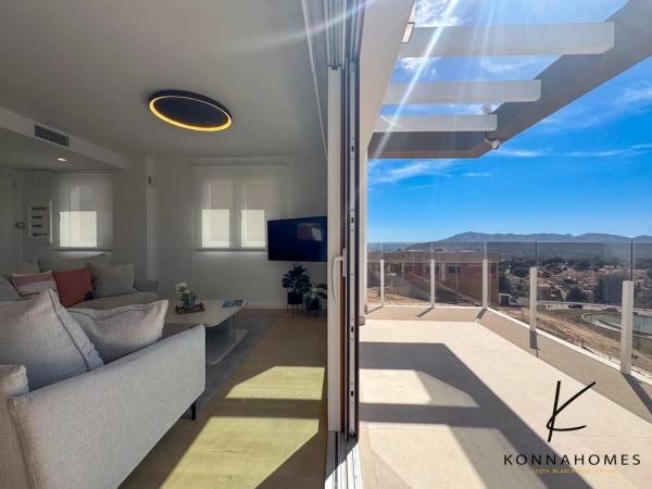 Casa independiente en calle Serra Gelada