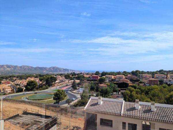 Chalet adosado en calle Serra Gelada