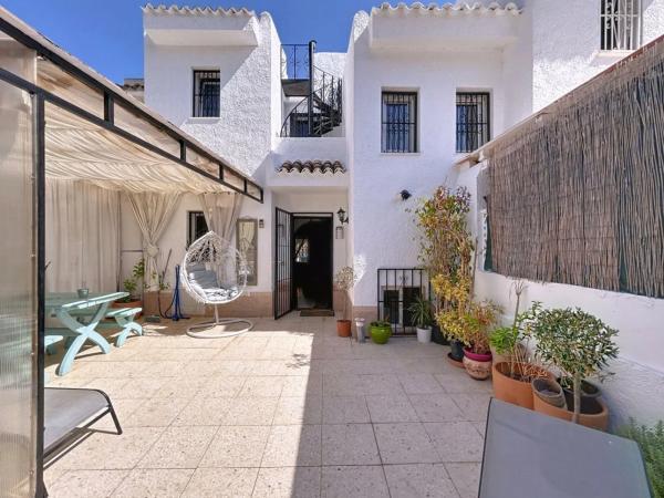 Chalet pareado en calle Vall de Gallinera