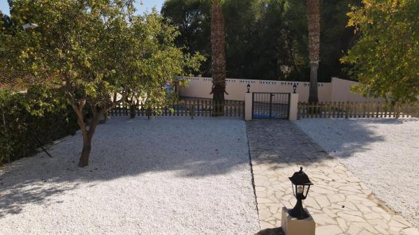 Casa independiente en calle Castaños s/n