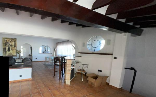 Casa independiente en calle Castaños s/n