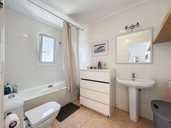 Chalet pareado en calle Vall de Gallinera