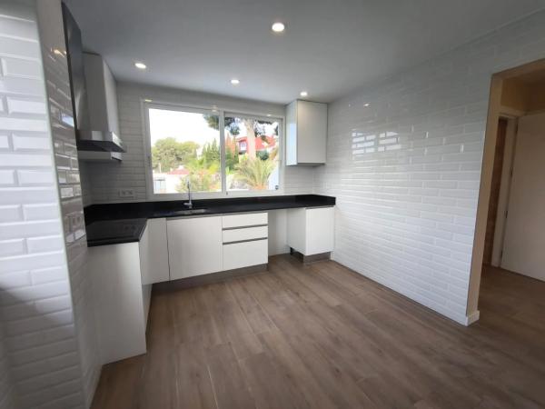 Casa independiente en calle Serra del Tabaia