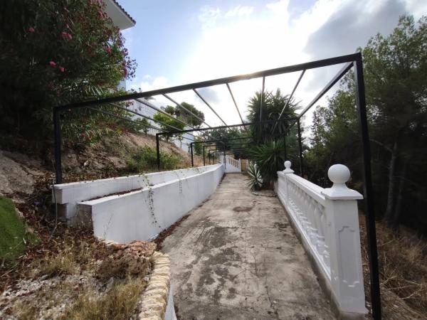 Casa independiente en calle Serra del Tabaia