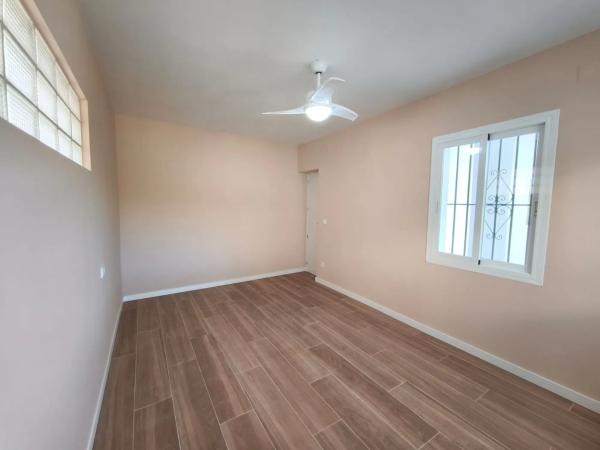 Casa independiente en calle Serra del Tabaia