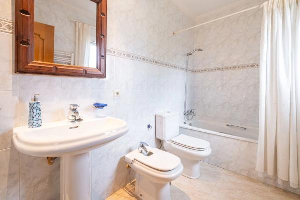 Chalet pareado en calle Estocolmo