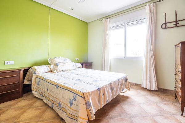 Chalet pareado en calle Estocolmo