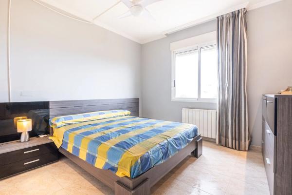 Chalet pareado en calle Estocolmo