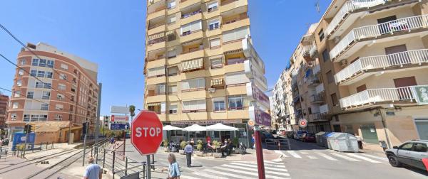 Chalet adosado en calle Polop