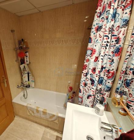 Piso en avenida Tellerola