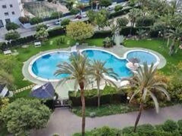 Piso en avenida Rosa dels Vents