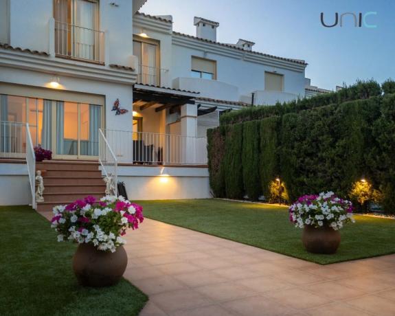 Chalet adosado en avenida Balcon de Ponoig