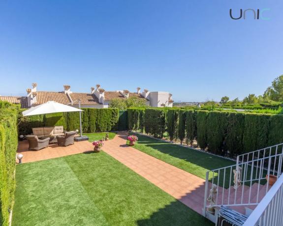 Chalet adosado en avenida Balcon de Ponoig