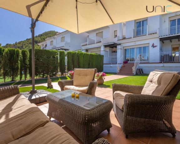 Chalet adosado en avenida Balcon de Ponoig