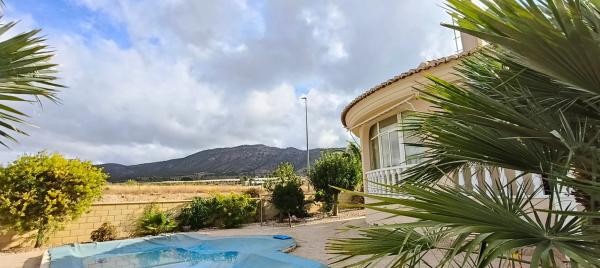 Casa independiente en calle del Ginjoler