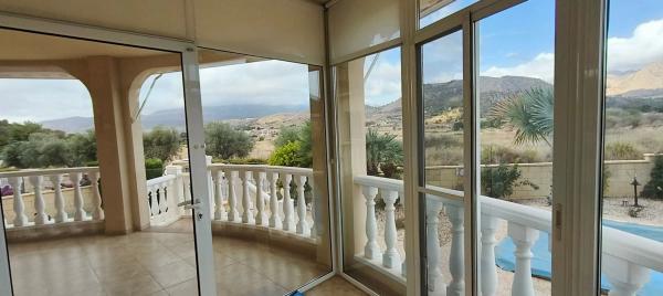 Casa independiente en calle del Ginjoler