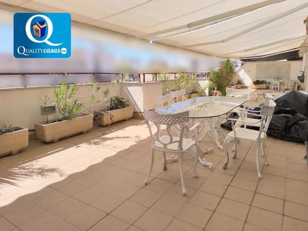 Piso en Plaza Castelar - Mercado Central