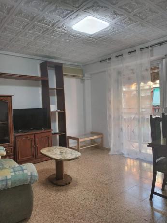 Piso en calle Pinoso s/n