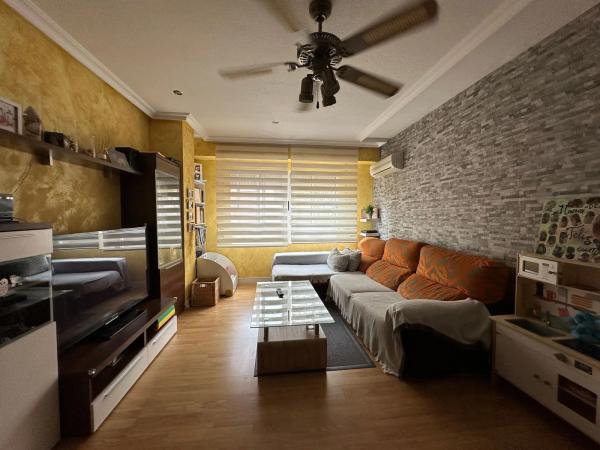 Piso en avenida de la Constitución